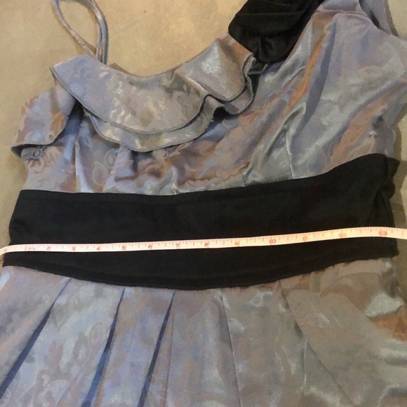 Silver/Grey Cocktail Dress - Picture 3 of 12